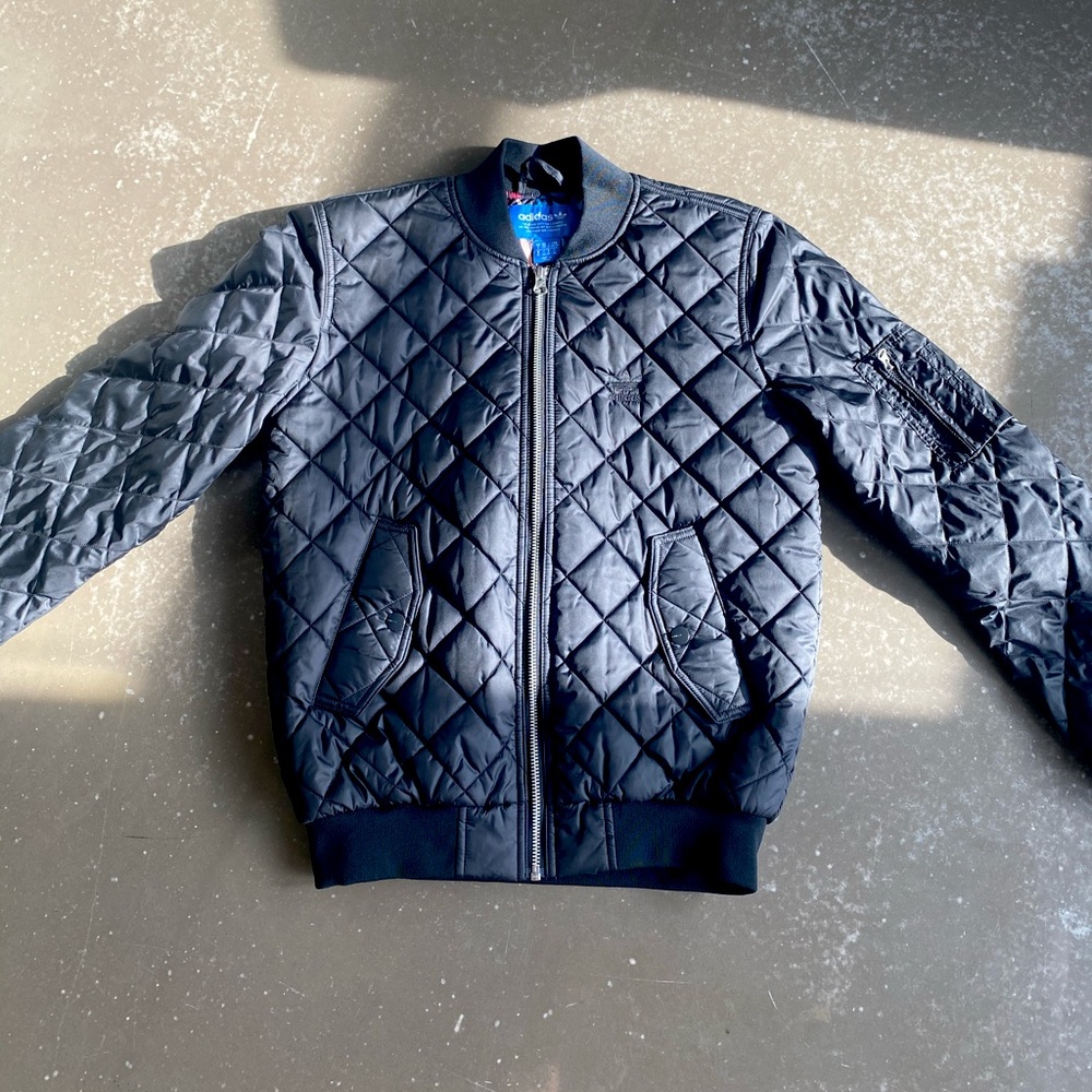 Adidas black puff/bomber jacket
